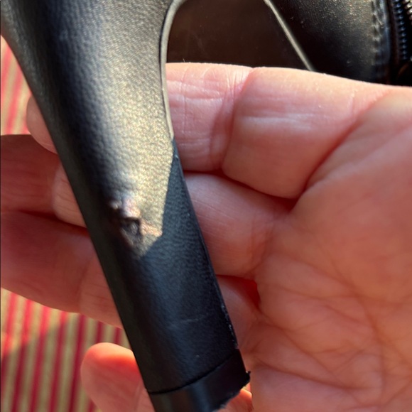 Clark’s sleek Black leather Ankle Booties Stiletto - Picture 8 of 8